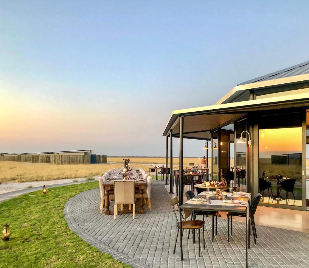 Vila Etosha King Nehale Omuthiya Exteriér fotografie